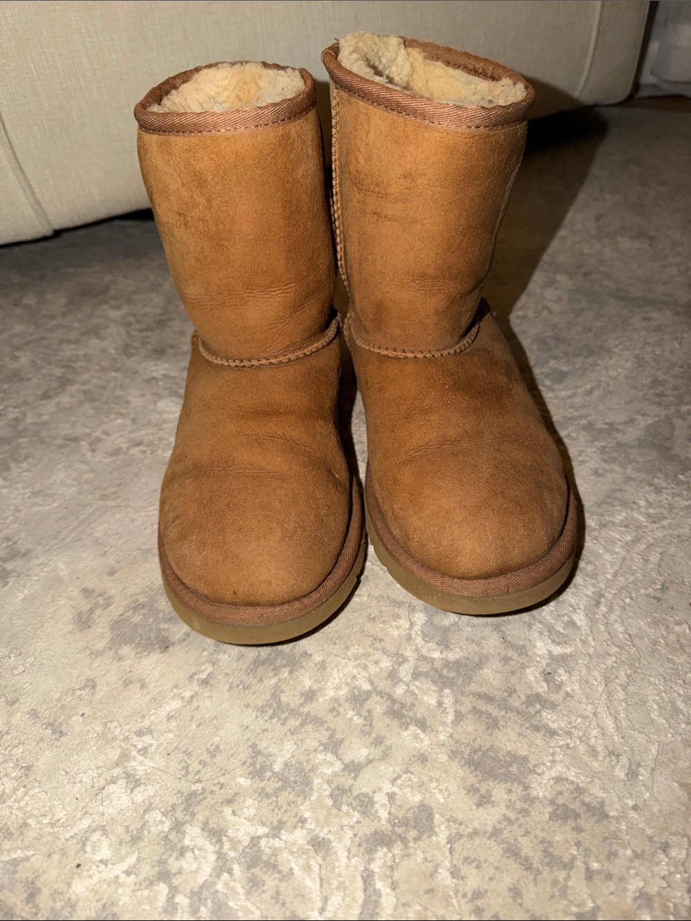 UGG Classic Short Shearling Boots - Chestnut Brown